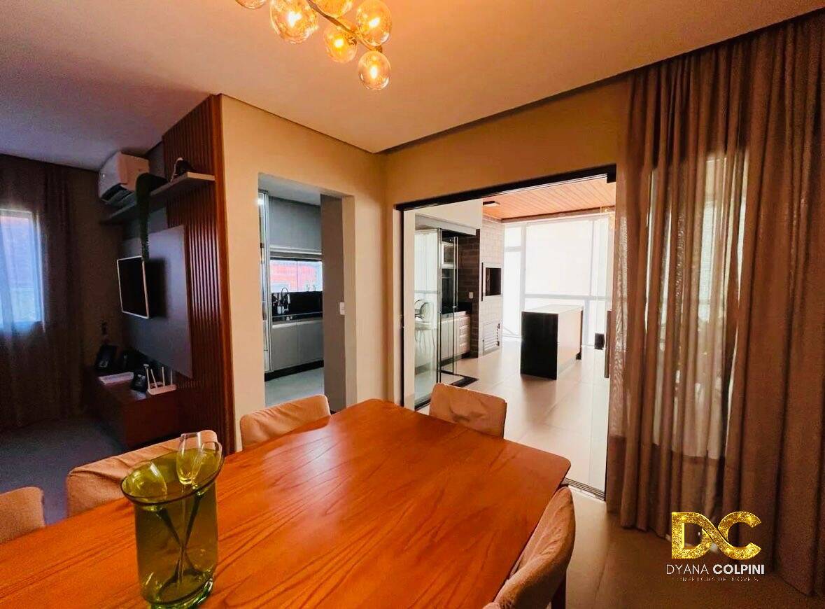 Casa de Condomínio à venda com 3 quartos, 218m² - Foto 4