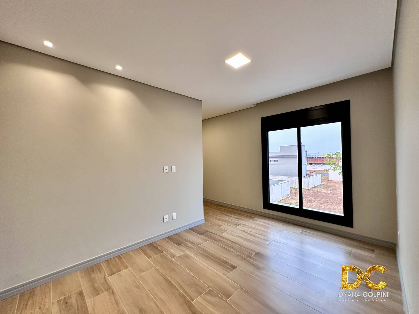 Casa de Condomínio à venda com 4 quartos, 216m² - Foto 8