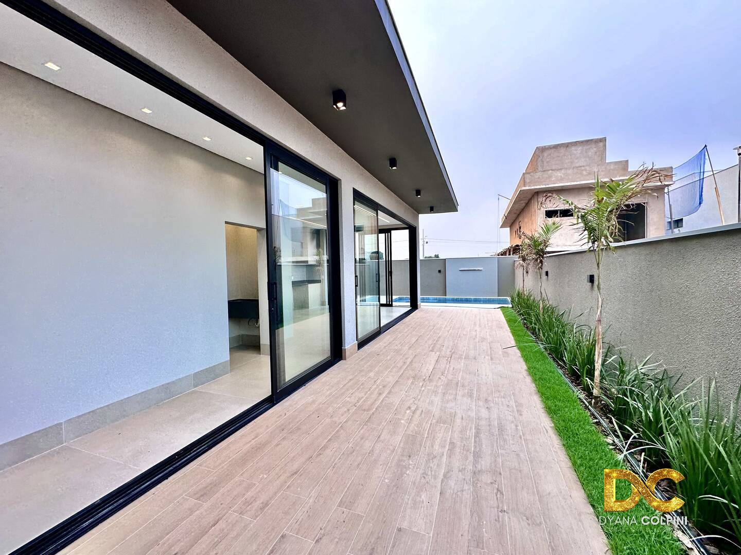 Casa de Condomínio à venda com 4 quartos, 216m² - Foto 15