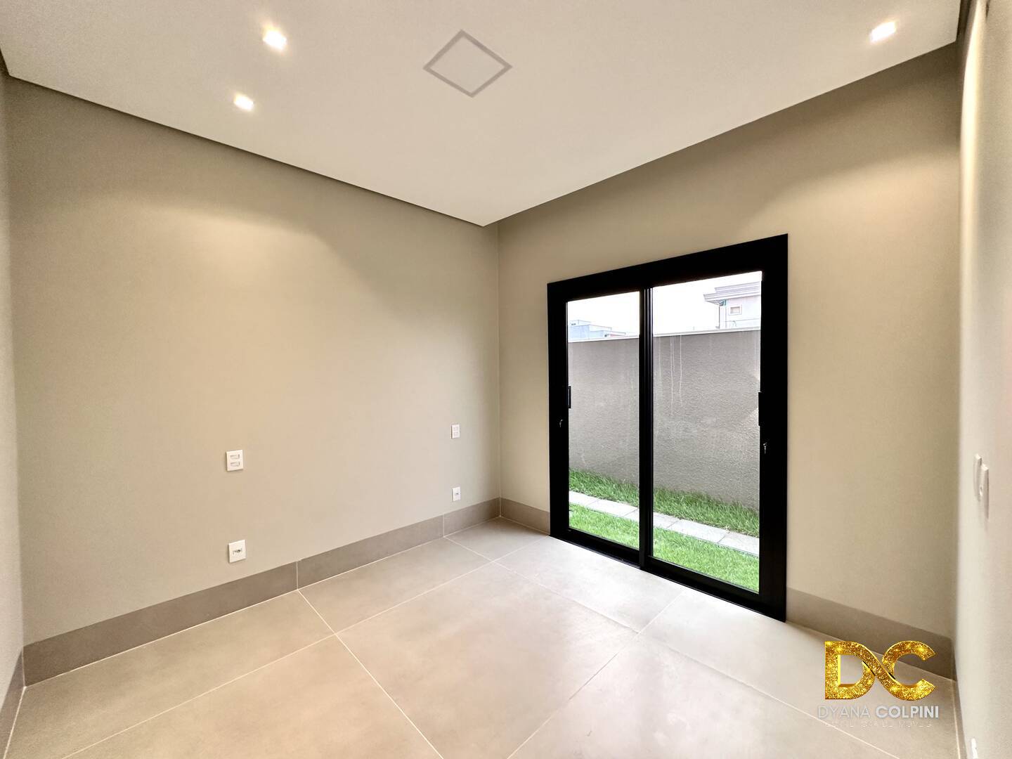 Casa de Condomínio à venda com 4 quartos, 216m² - Foto 29