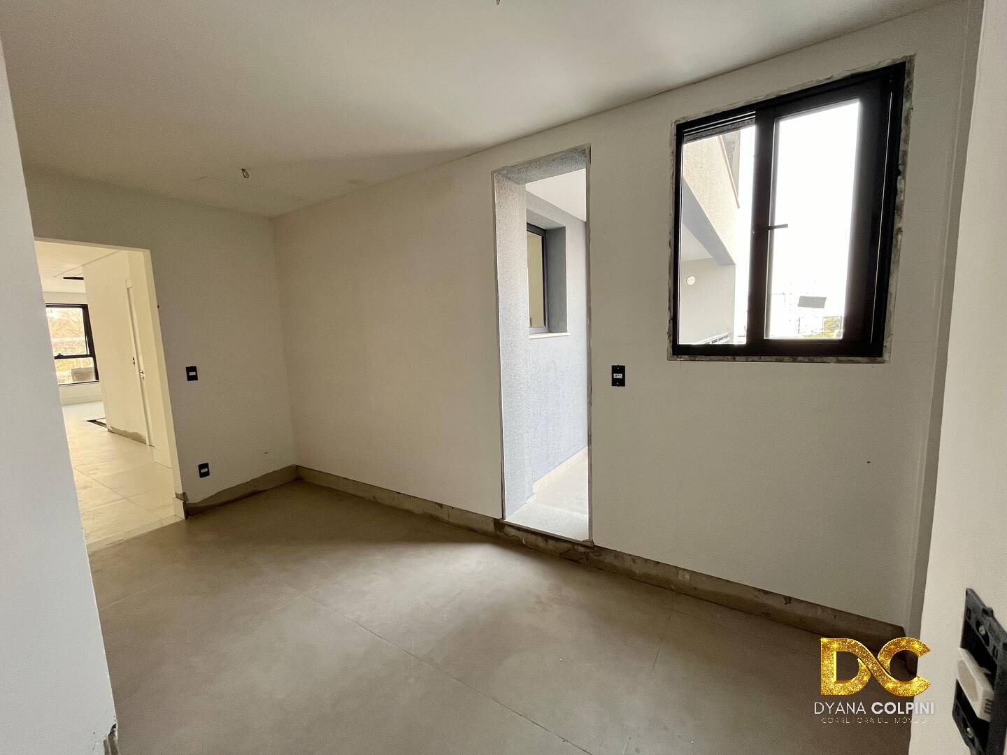 Apartamento à venda com 3 quartos, 238m² - Foto 11