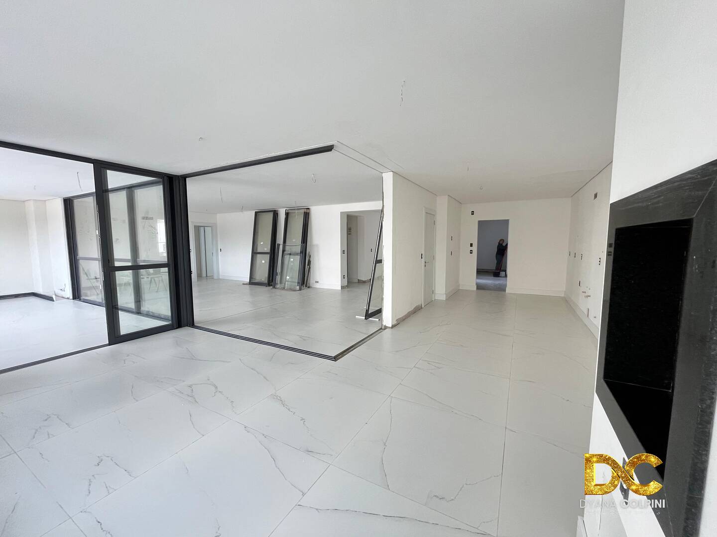 Apartamento à venda com 3 quartos, 238m² - Foto 22