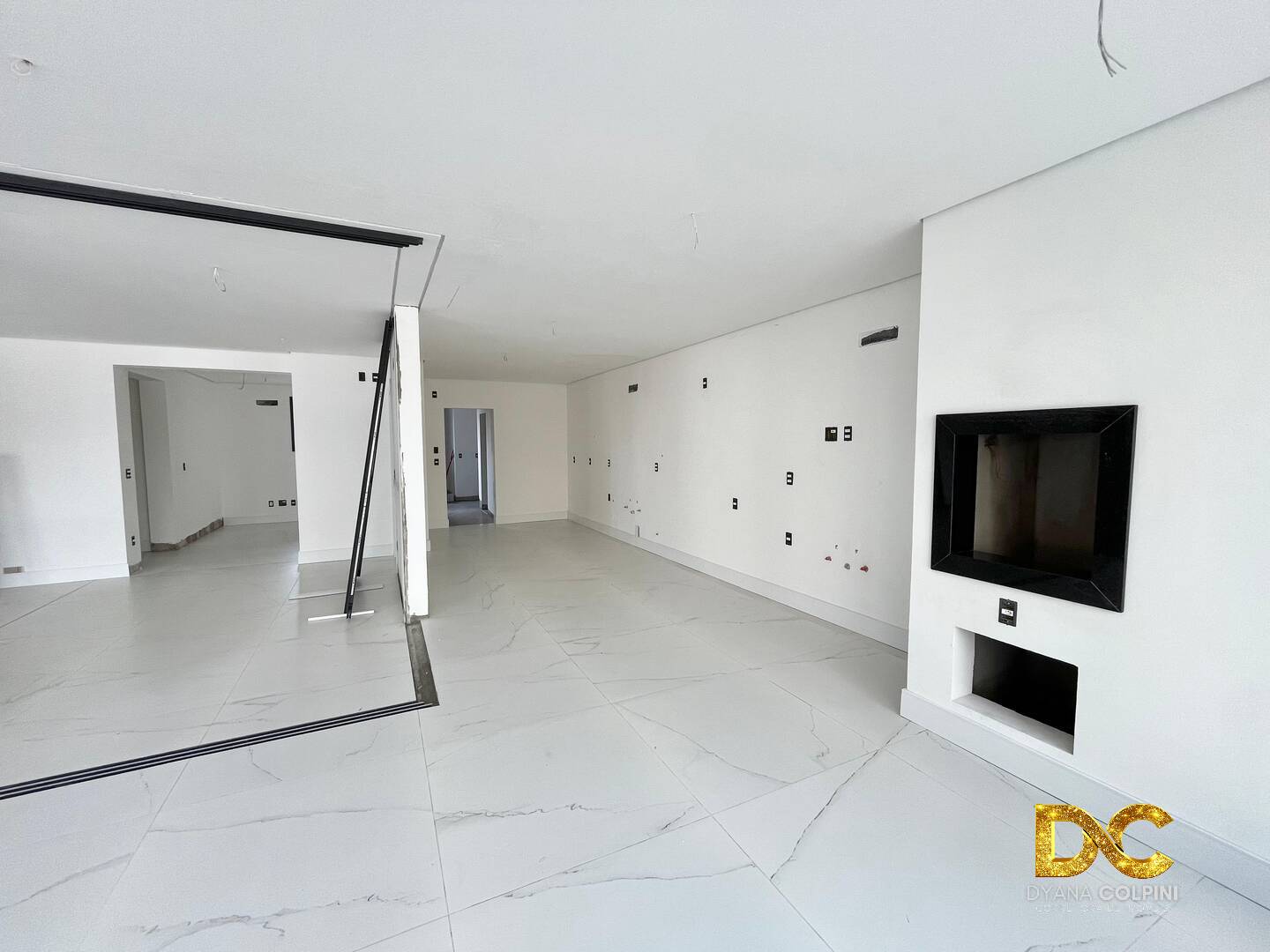 Apartamento à venda com 3 quartos, 238m² - Foto 35