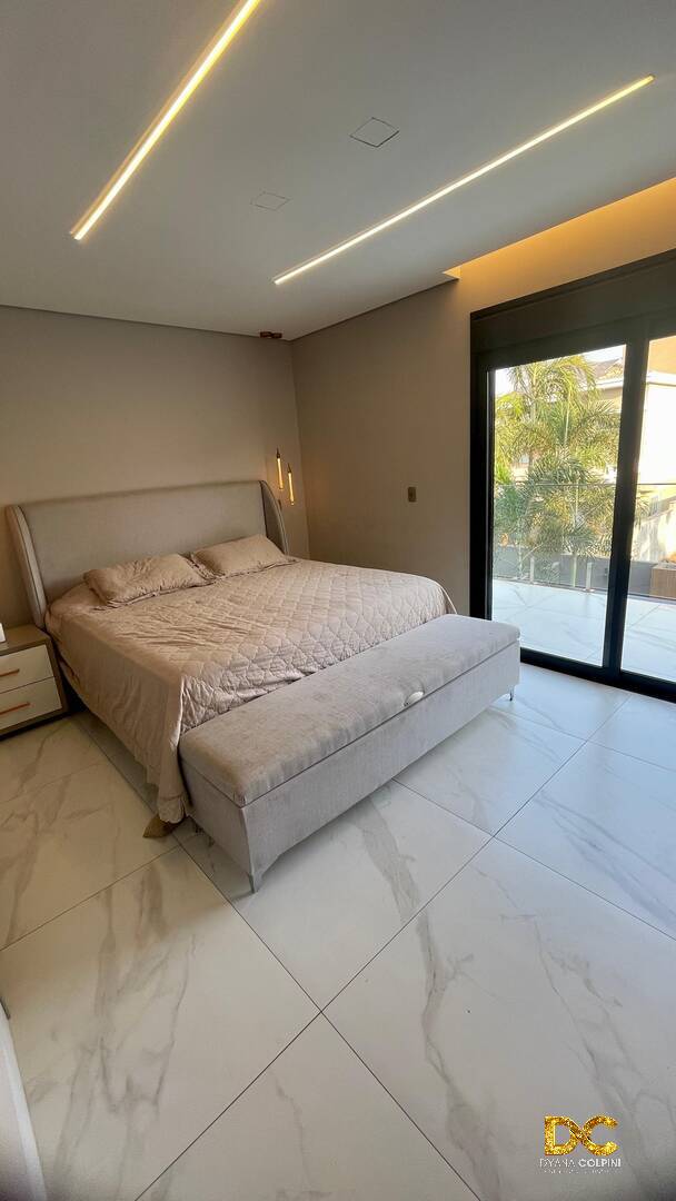 Casa de Condomínio à venda com 4 quartos, 300m² - Foto 8