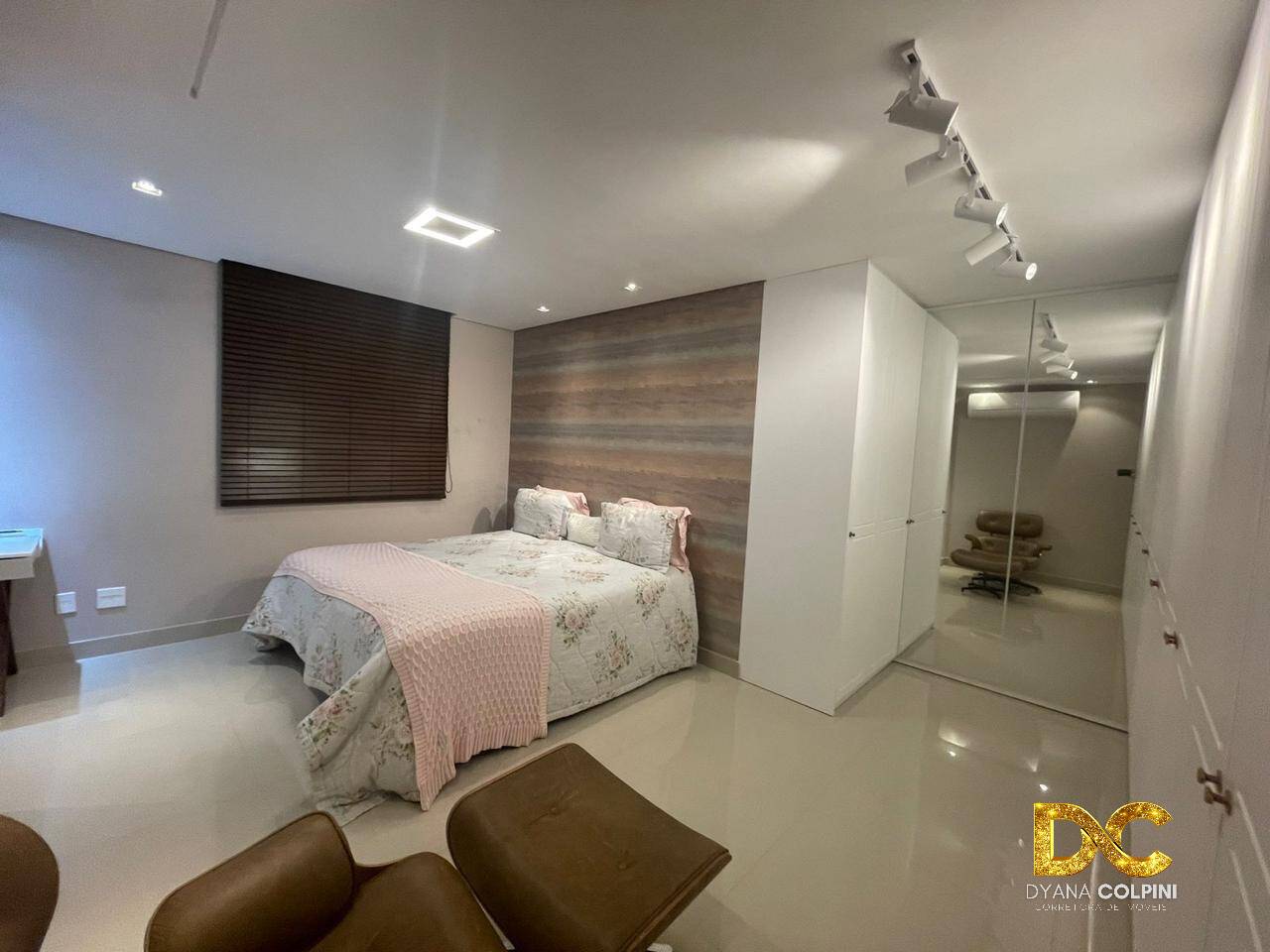 Apartamento à venda com 3 quartos, 206m² - Foto 19