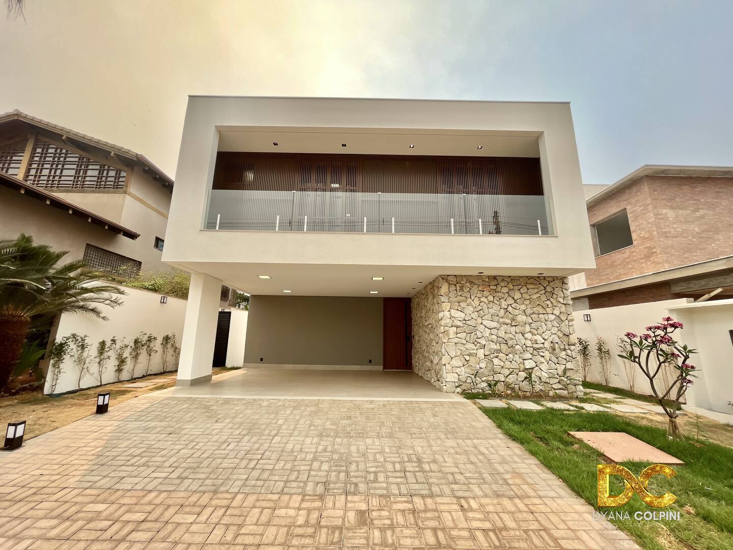 Casa de Condomínio à venda com 4 quartos, 307m² - Foto 3