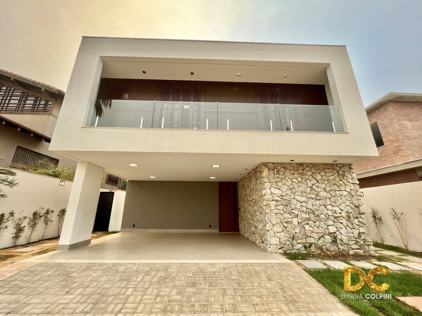 Casa de Condomínio à venda com 4 quartos, 307m² - Foto 4