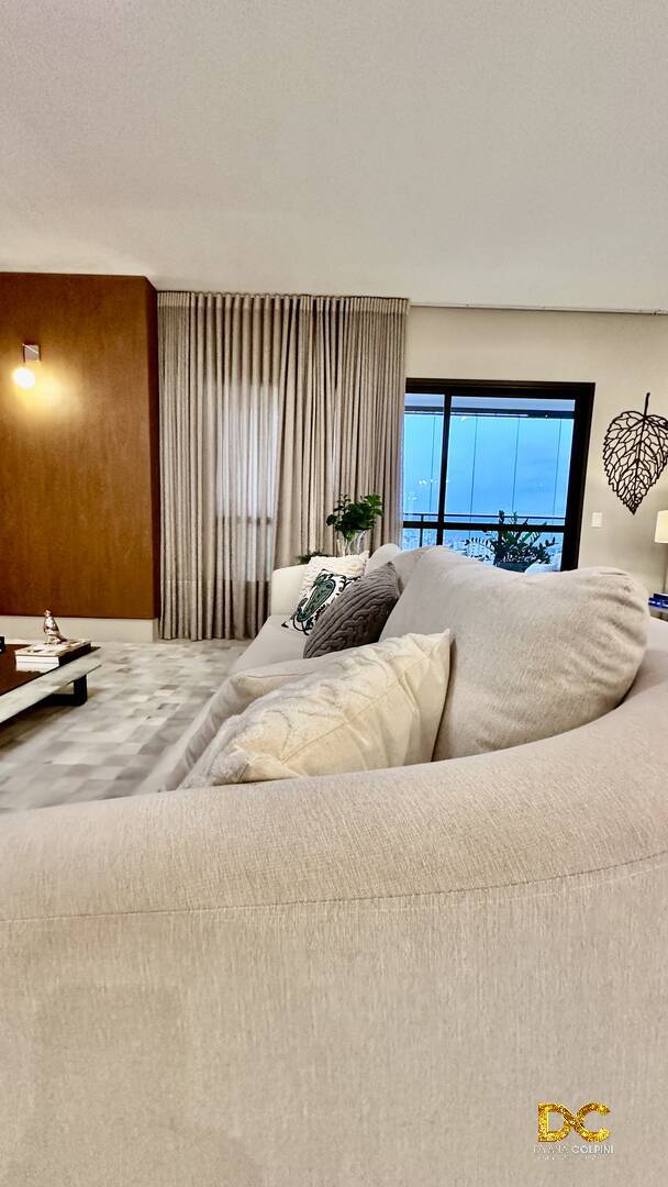 Apartamento à venda com 4 quartos, 275m² - Foto 8