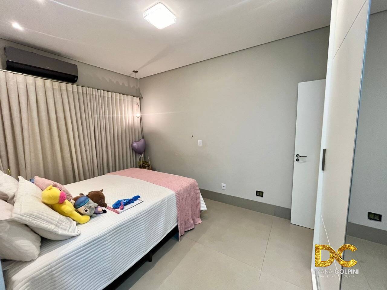 Casa de Condomínio à venda com 4 quartos, 270m² - Foto 11