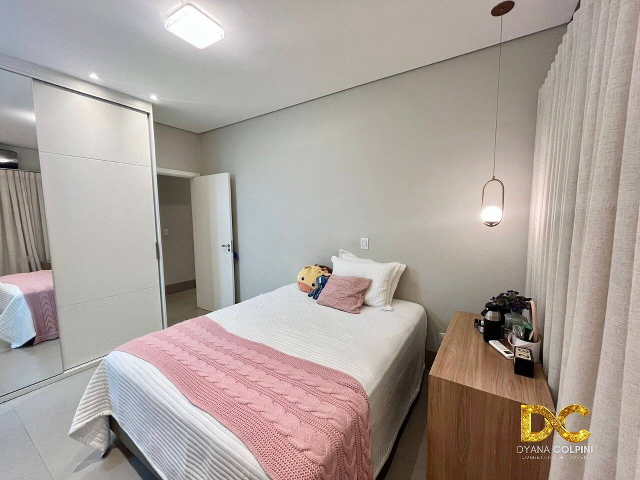 Casa de Condomínio à venda com 4 quartos, 270m² - Foto 14