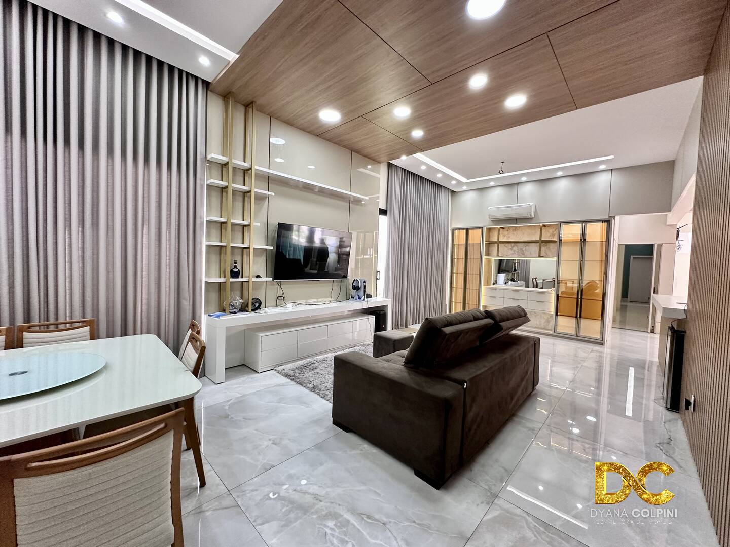 Casa de Condomínio à venda com 3 quartos, 206m² - Foto 1