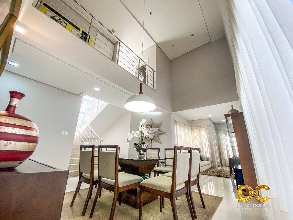 Casa de Condomínio à venda com 4 quartos, 317m² - Foto 3