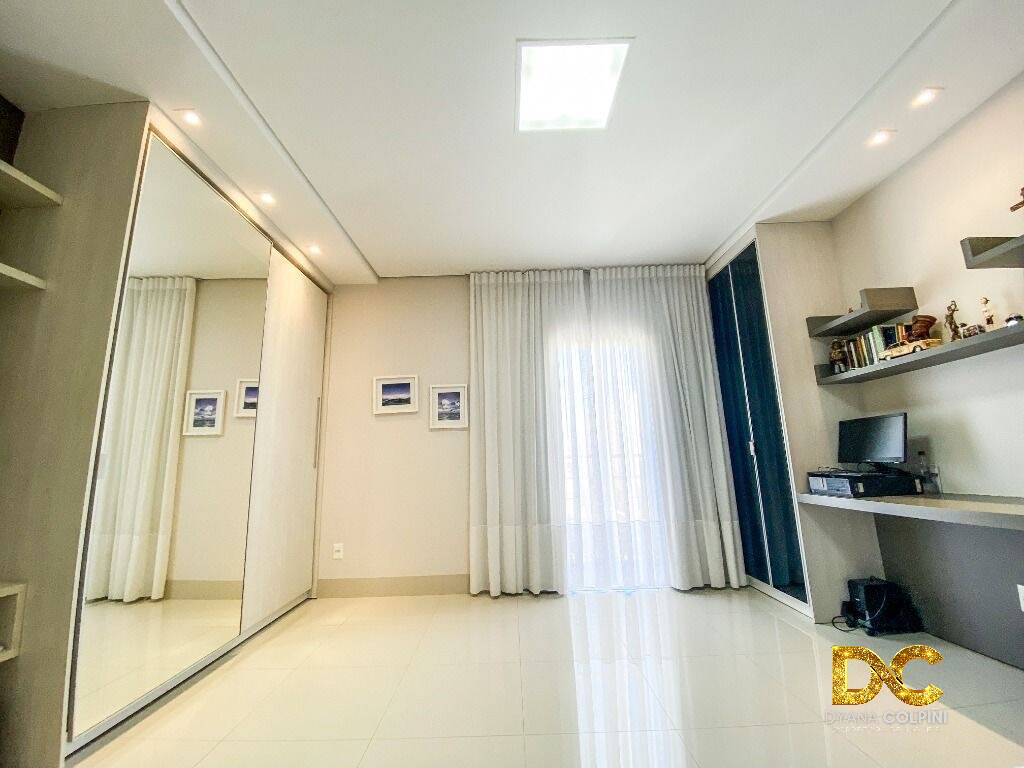 Casa de Condomínio à venda com 4 quartos, 317m² - Foto 35