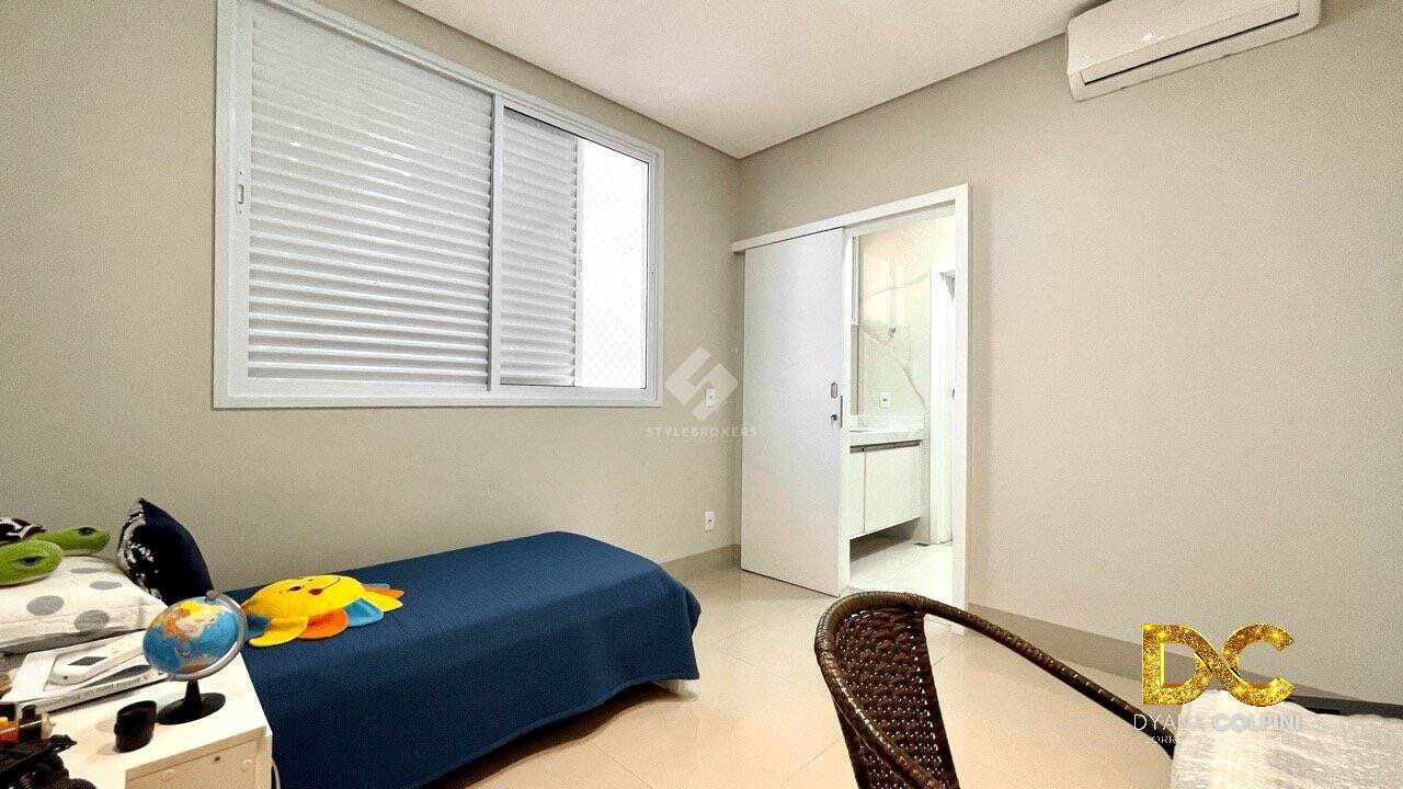 Casa de Condomínio à venda com 4 quartos, 250m² - Foto 32