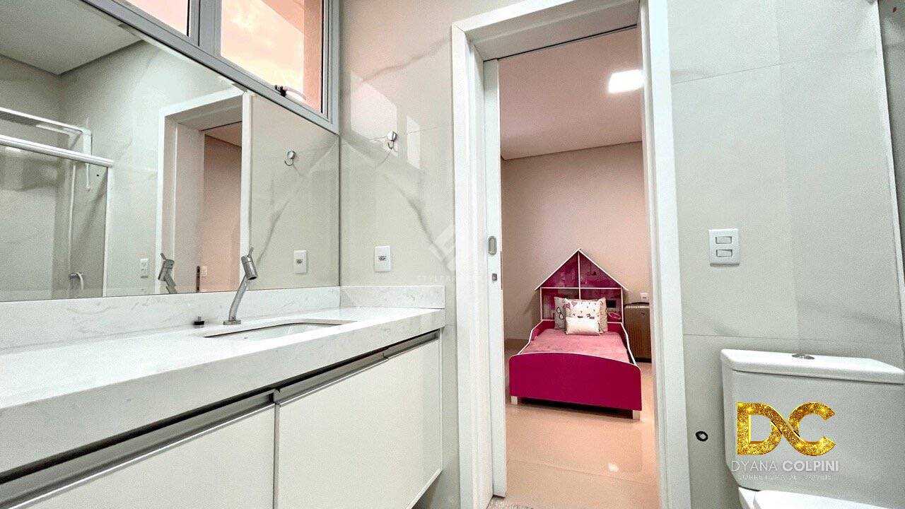 Casa de Condomínio à venda com 4 quartos, 250m² - Foto 33