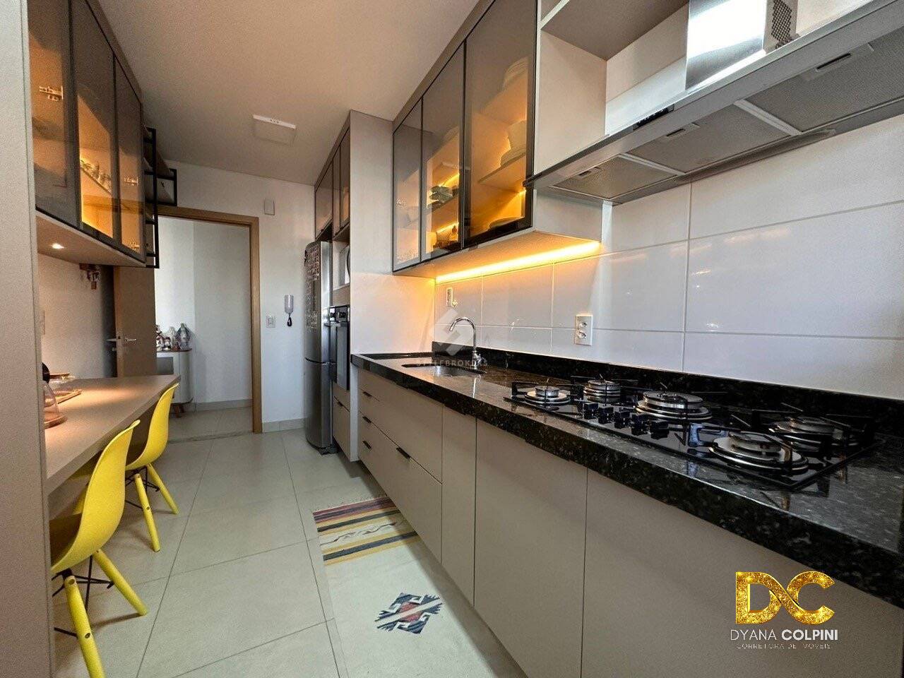 Apartamento à venda com 3 quartos, 95m² - Foto 5