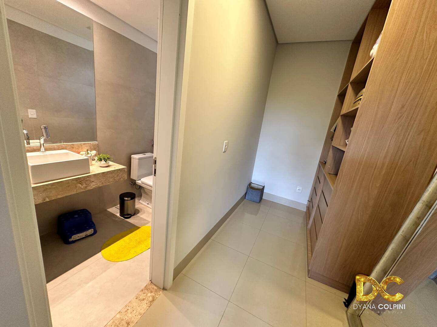 Casa de Condomínio à venda com 4 quartos, 289m² - Foto 9