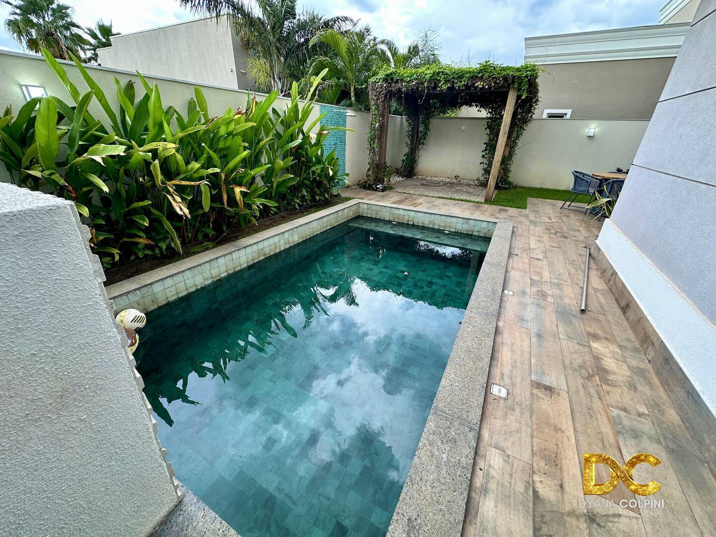 Casa de Condomínio à venda com 4 quartos, 289m² - Foto 21