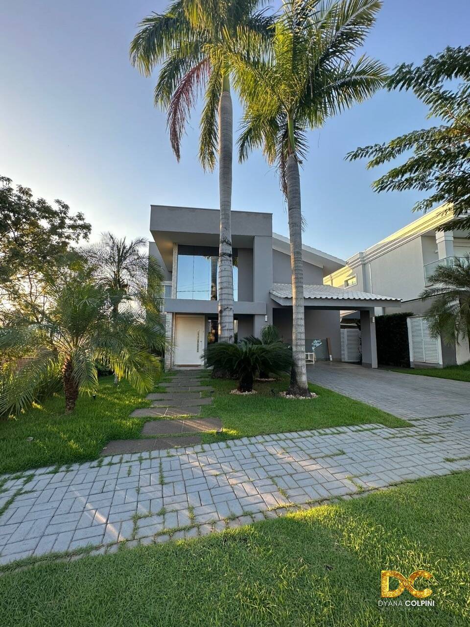 Casa de Condomínio à venda com 4 quartos, 323m² - Foto 9