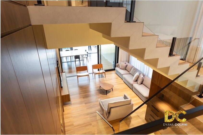 Casa de Condomínio à venda com 3 quartos, 300m² - Foto 3