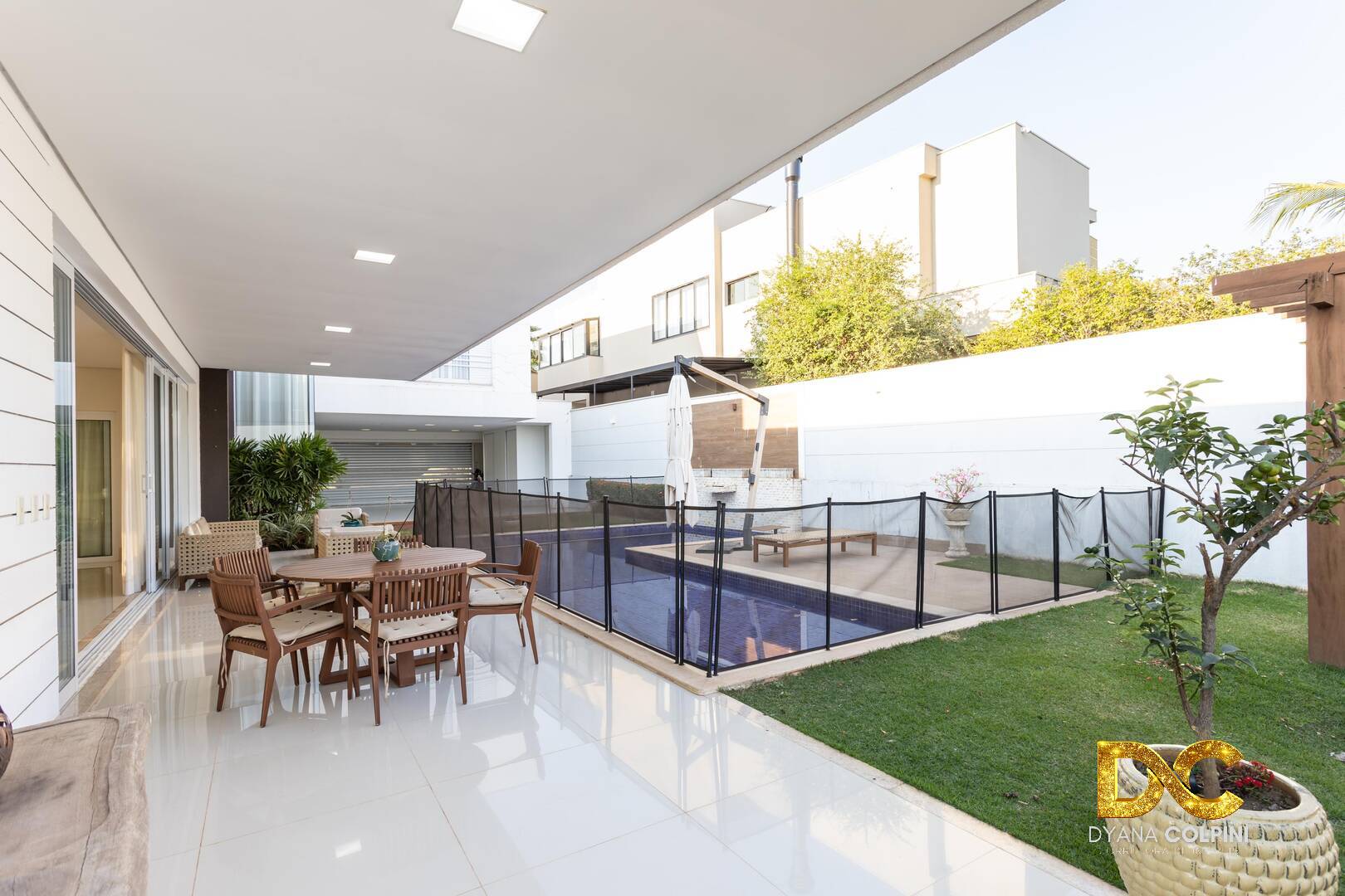 Casa de Condomínio à venda com 4 quartos, 462m² - Foto 13