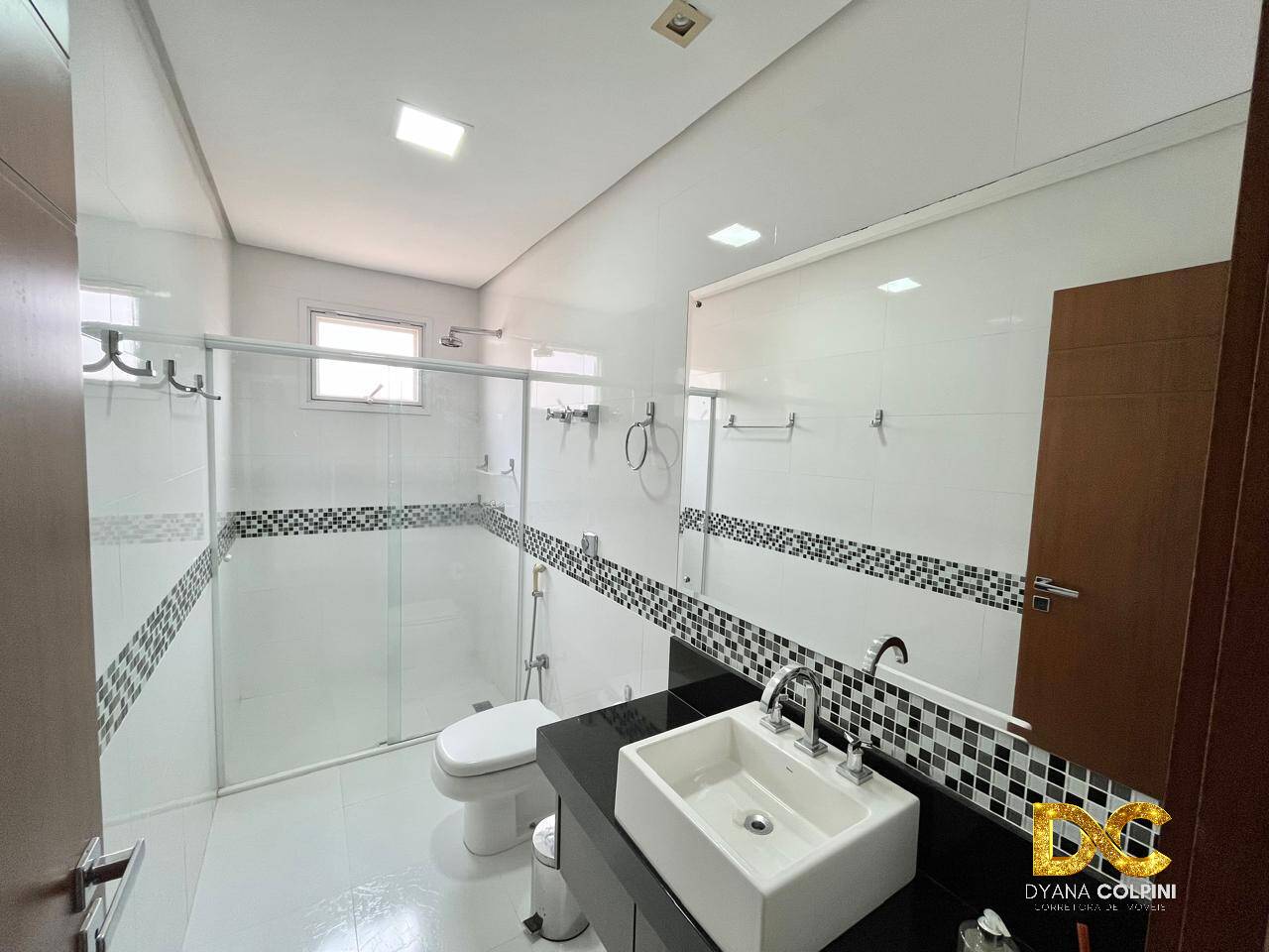 Casa de Condomínio à venda com 3 quartos, 303m² - Foto 25