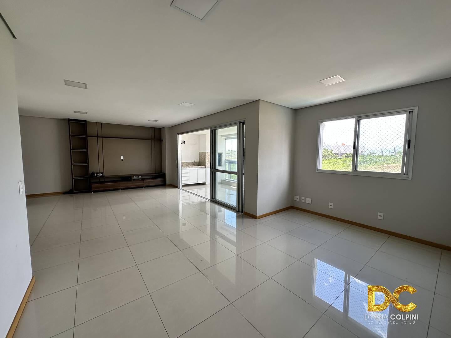 Apartamento à venda e aluguel com 3 quartos, 156m² - Foto 3