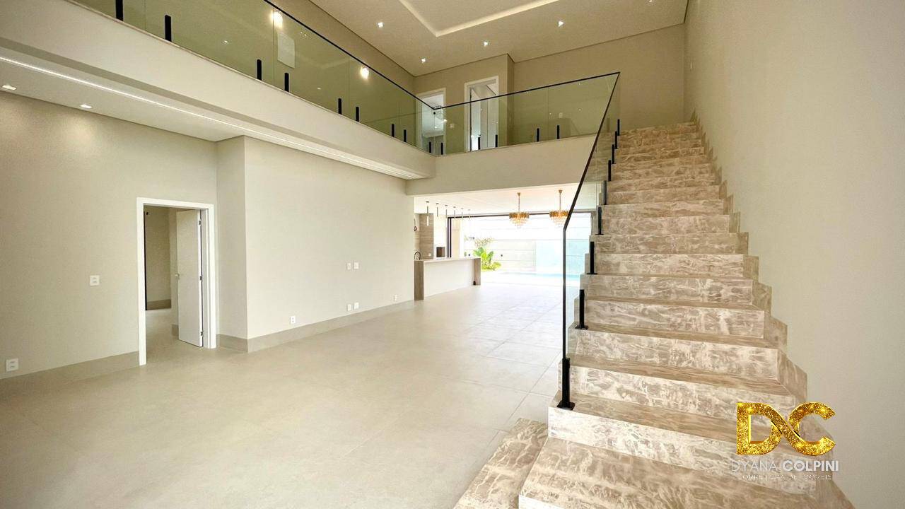 Casa de Condomínio à venda com 4 quartos, 393m² - Foto 4