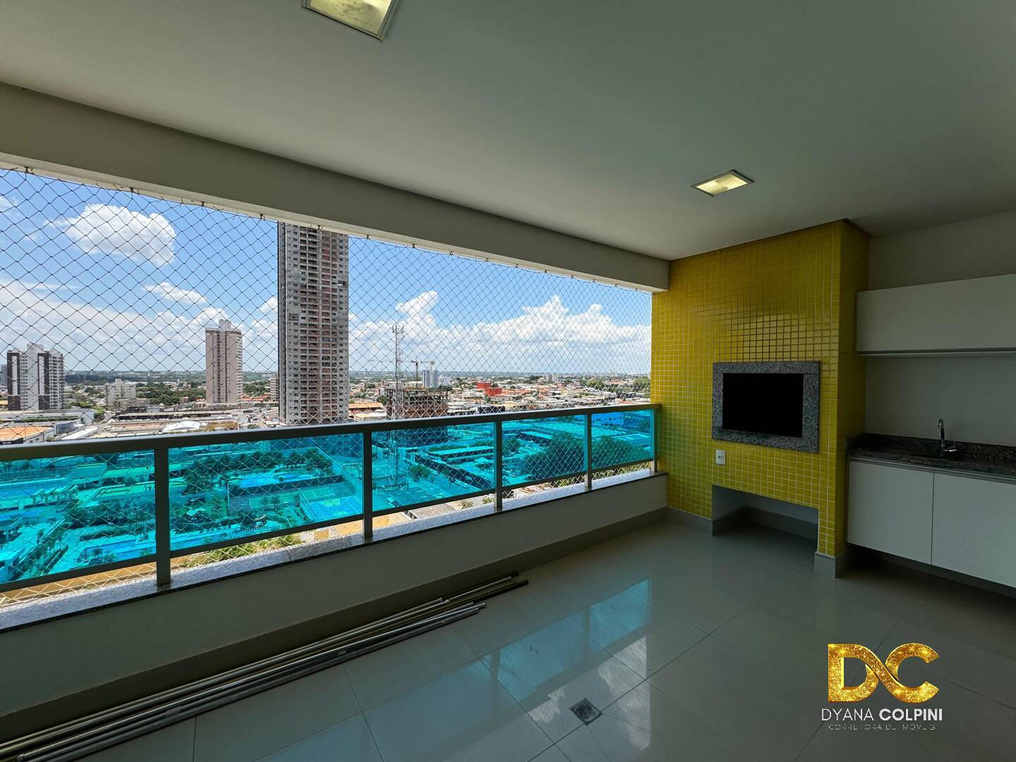 Apartamento à venda e aluguel com 3 quartos, 141m² - Foto 2