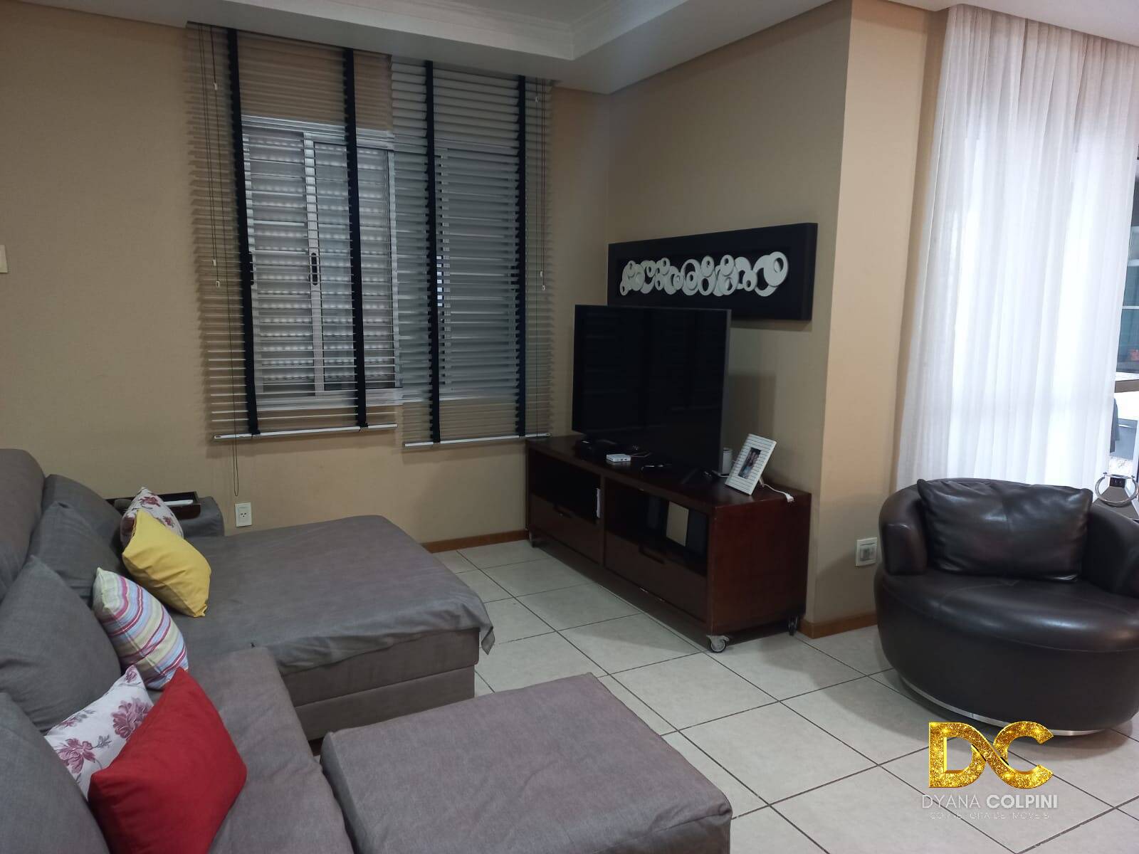 Apartamento à venda com 3 quartos, 156m² - Foto 6