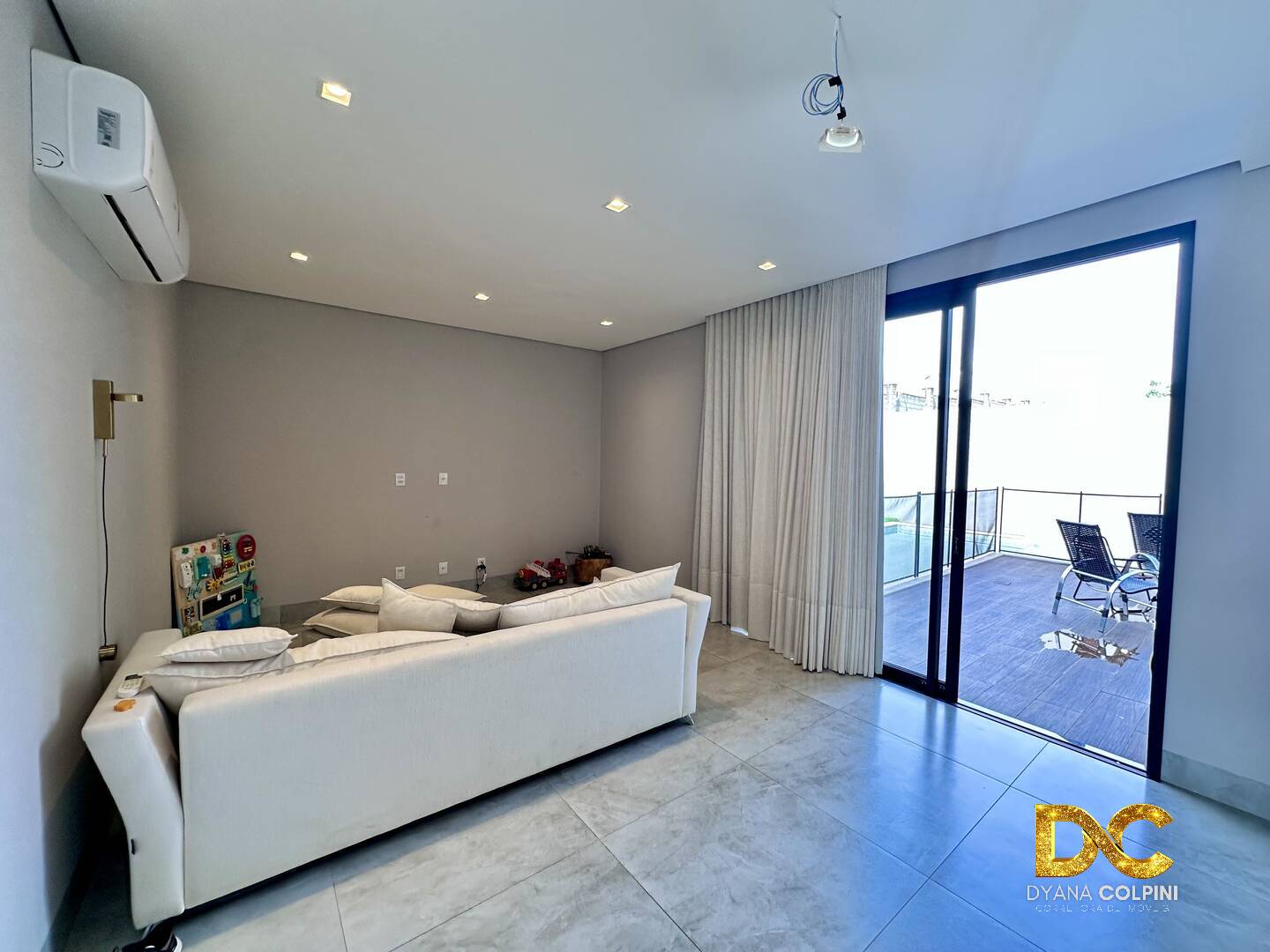 Casa de Condomínio à venda com 4 quartos, 259m² - Foto 18