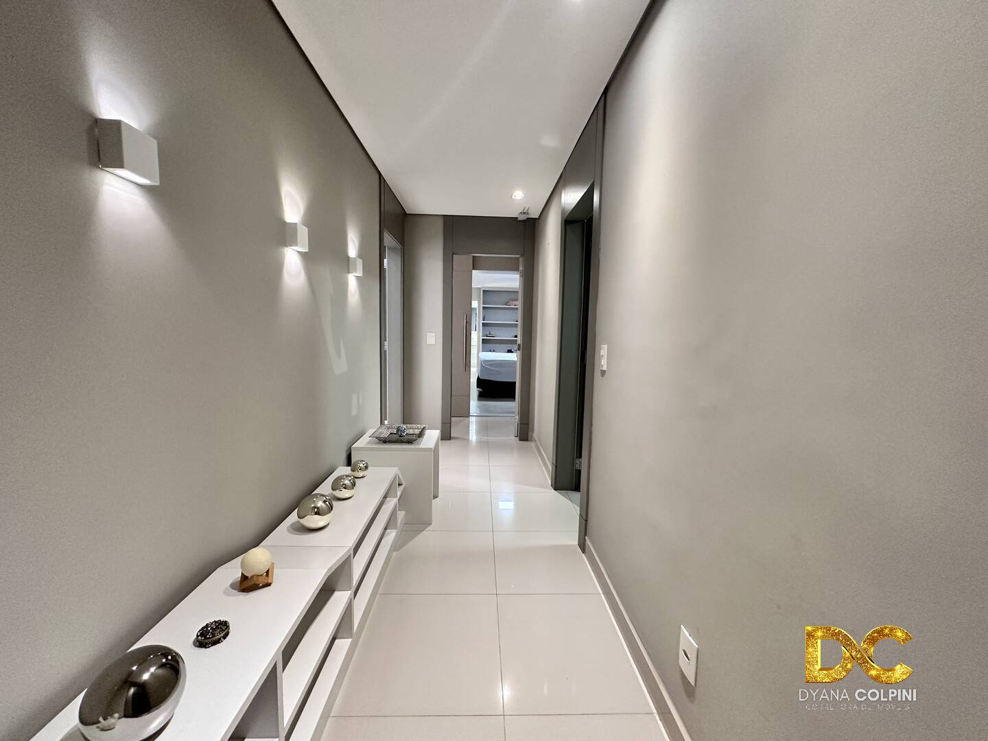 Apartamento à venda e aluguel com 3 quartos, 209m² - Foto 12