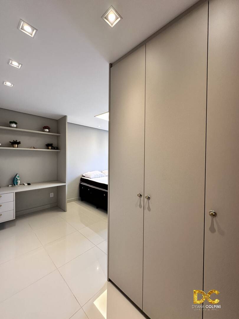 Apartamento à venda e aluguel com 3 quartos, 209m² - Foto 17